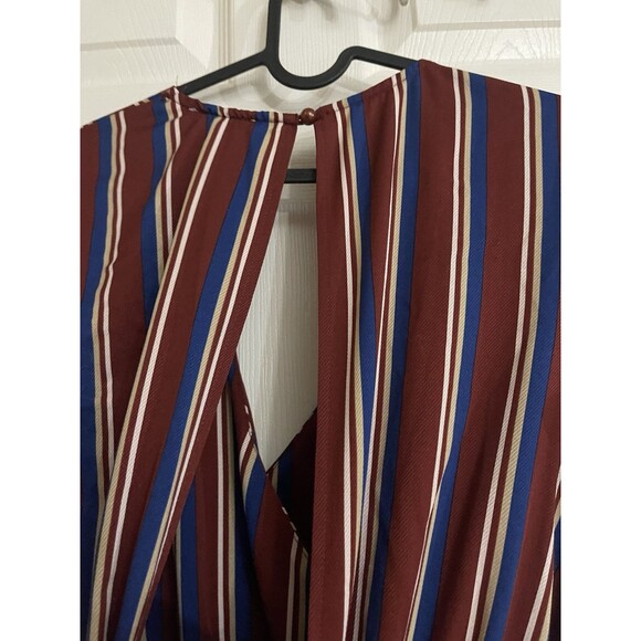 Charlotte Russe Women’s Burgundy Striped Jumpsuit Romper Size Medium Open Back - Picture 9 of 13